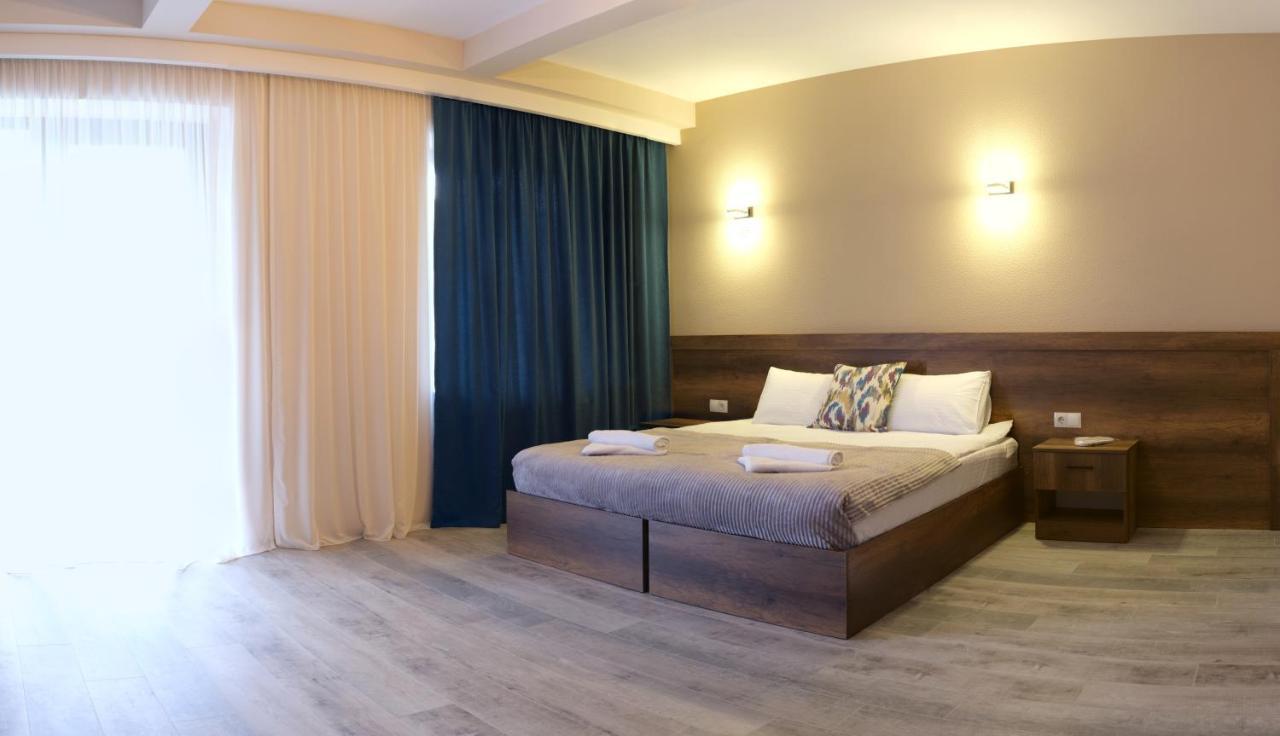 Hotel Axien Kazbegi ภายนอก รูปภาพ