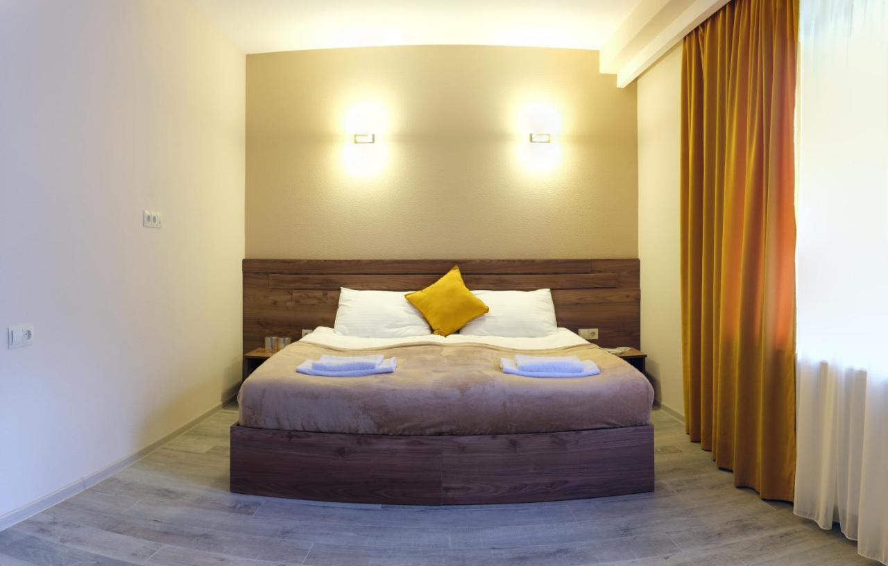 Hotel Axien Kazbegi ภายนอก รูปภาพ