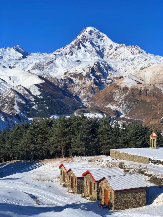 Hotel Axien Kazbegi ภายนอก รูปภาพ