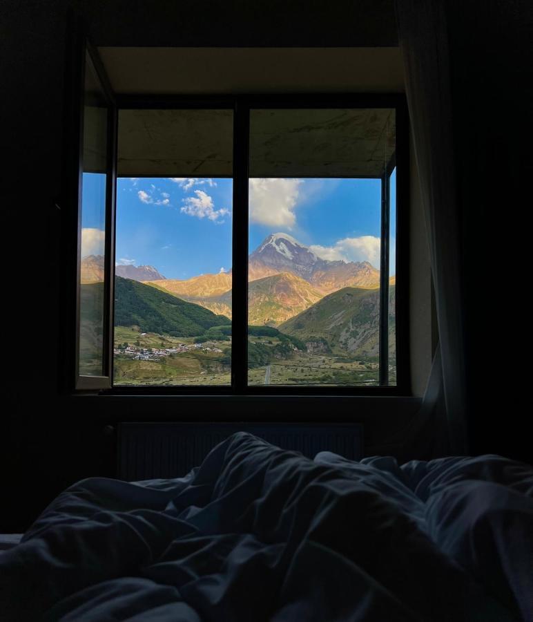 Hotel Axien Kazbegi ภายนอก รูปภาพ