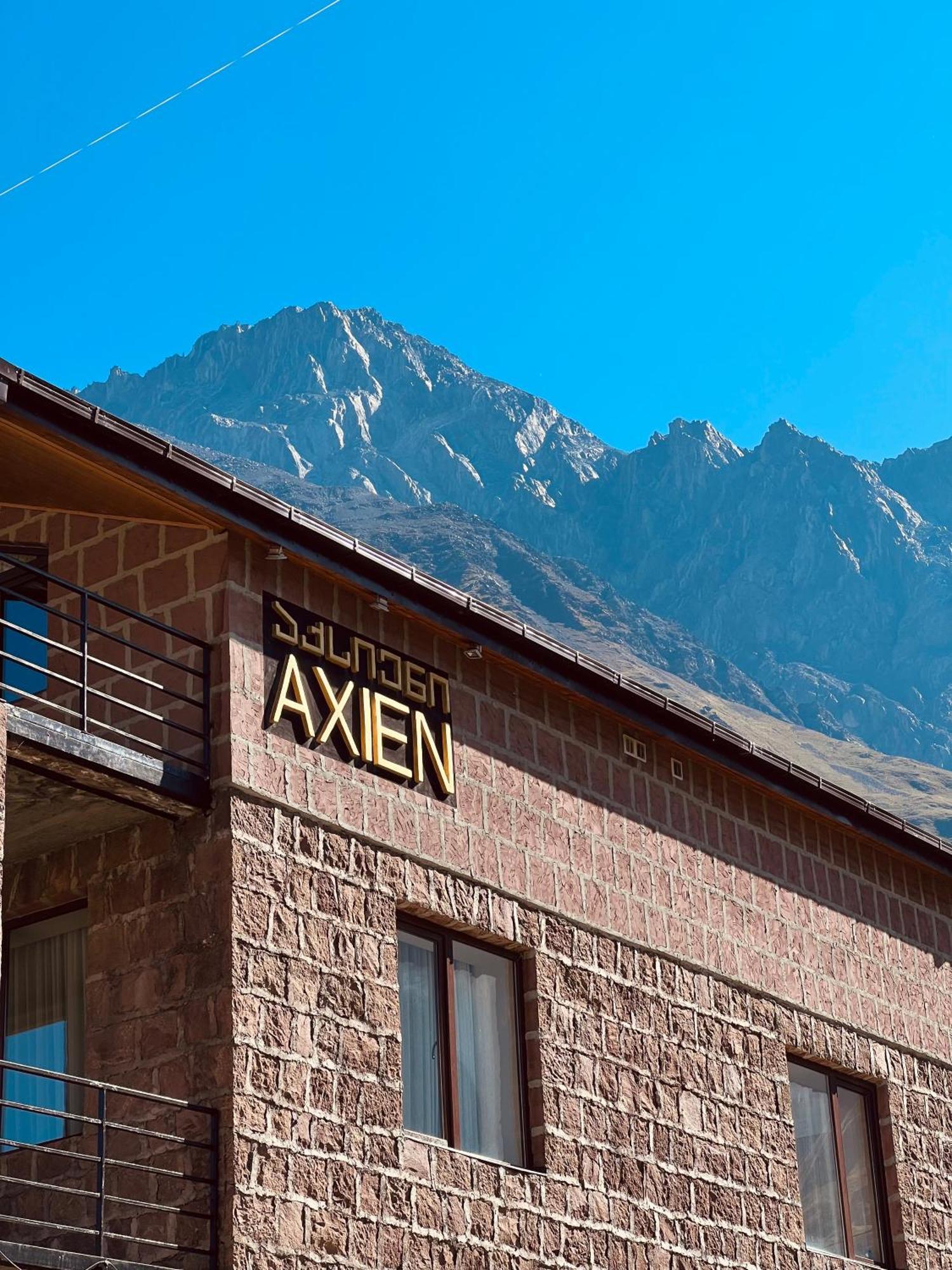 Hotel Axien Kazbegi ภายนอก รูปภาพ