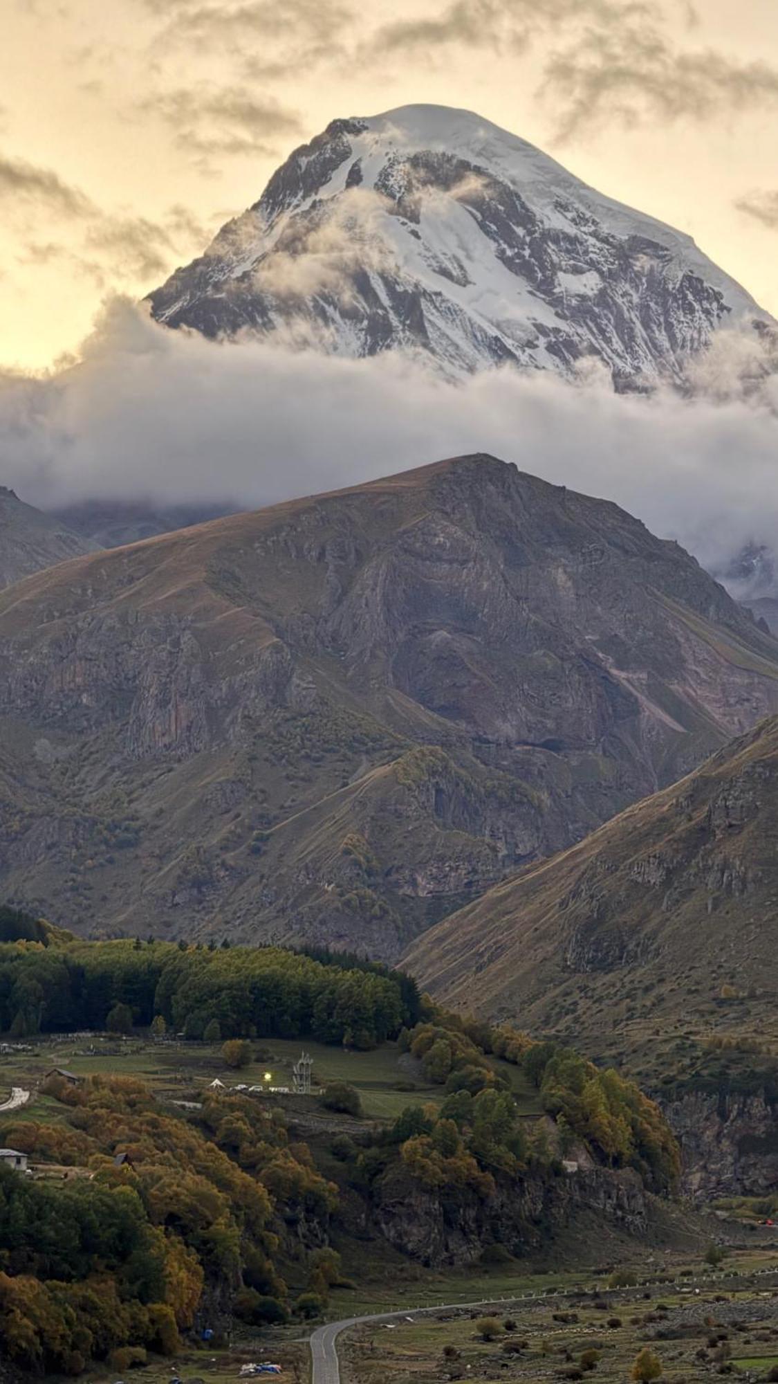 Hotel Axien Kazbegi ภายนอก รูปภาพ